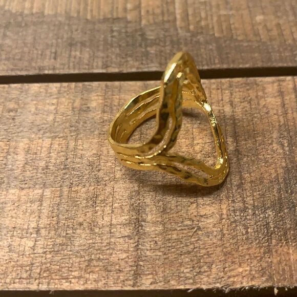 Hammered Brass Handmade Ring size 8 - Picture 5 of 8
